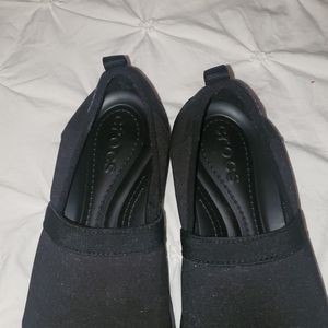 Crocs slip on shoes